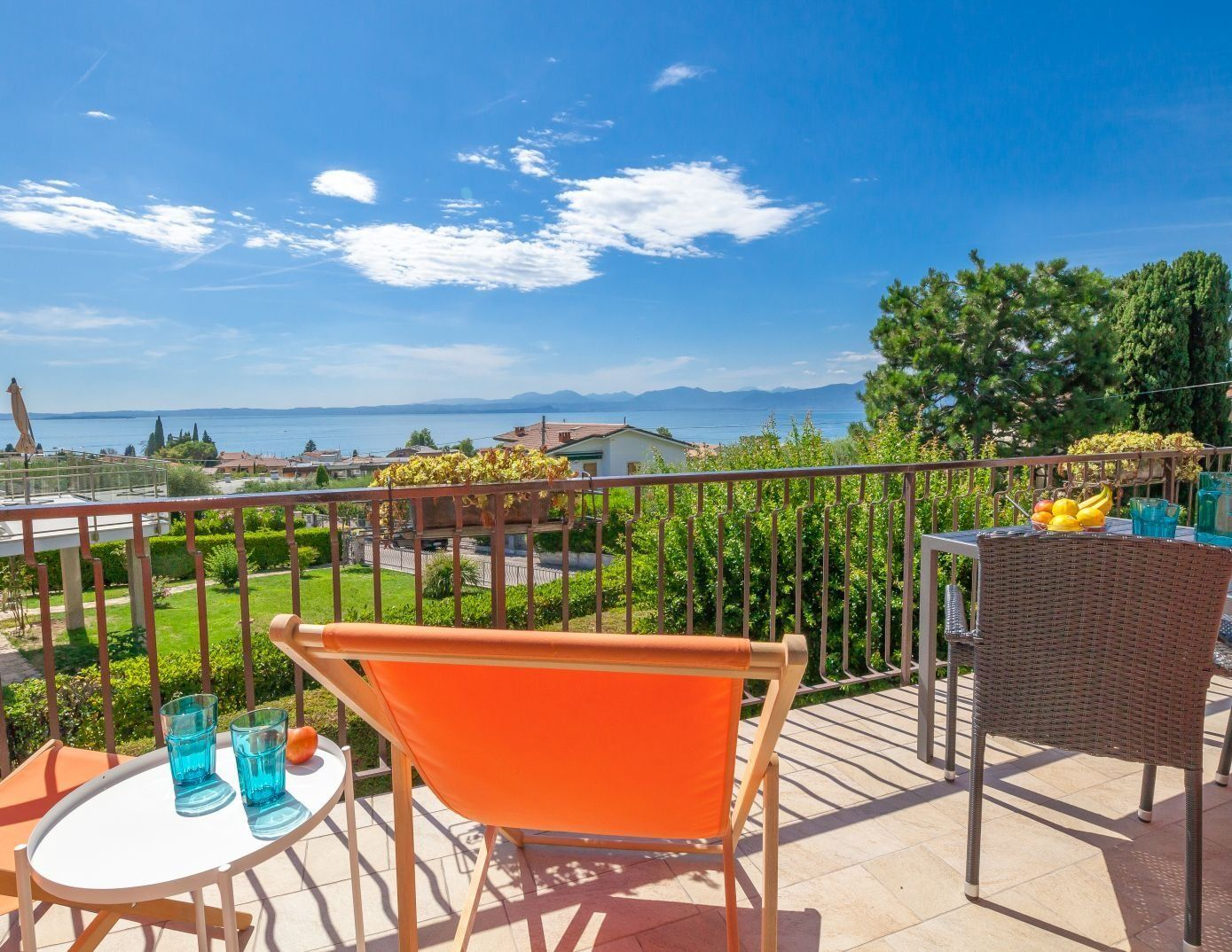 Balkon der Wohnung 2 im Obergeschoss